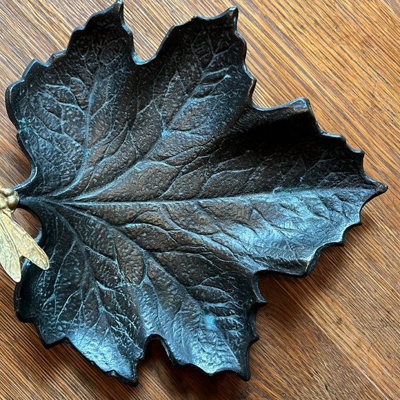 Beautiful Metal Maple Leaf with Dragonfly Perched on Stem - Picture 2 of 4